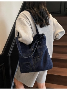 Vintage dark blue denim tote bag with retro pockets and large capacity for daily commute