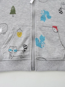 Boys gray forest animal print zip-up hoodie made of soft knitted cotton fabric