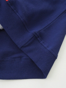 Felpa da bambino blu scuro con polsini a coste e fodera in morbido French Terry