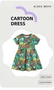 Détail d'une robe fille 100% coton avec imprimés animaux de la jungle et bordure rouge