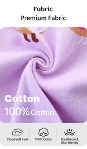 Détail du tissu en coton violet doux avec broderie d'animaux pour t-shirt enfant