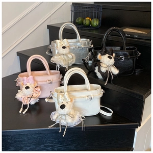 Détails de mini sacs à main élégants en rose argent blanc et noir avec breloques chiot