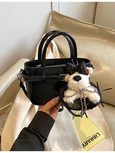 Petit Sac Seau pour Femme en Cuir PU Avec Pendentif Chien en Peluche Chaîne en Künstliche Perles Sac à Bandoulière Mode
