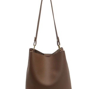 Minimalist brown lychee pattern leather bucket bag with gold ring hardware
