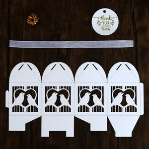 Kit de boîte de mariage découpée au laser avec carton blanc, ruban et étiquette de merci