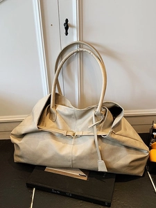 Women Retro Large Capacity PU Leather Tote Bag Minimalist Pleated Shoulder Bag Casual Commute Handbag Solid Color Purse