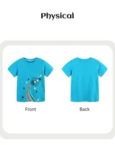 Vues avant et arrière détaillées d'un t-shirt bleu pour garçon avec motif de fusée