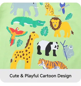 Gros plan d'imprimés animaux sur tissu en coton vert doux pour T-shirt enfant