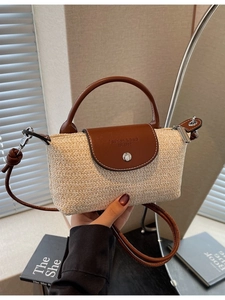 Handmade Woven Straw Crossbody Bag For Women Summer Beach Vacation Handbag With Leather Flap Magnetic Small Square Bag