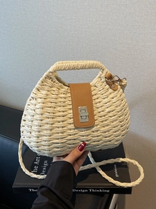 Women Handwoven Straw Bucket Bag Summer Beach Crossbody Bag With PU Leather Flap Metal Twist Lock Handle Shoulder Bag