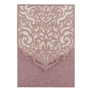 Invitation ajourée au laser or rose pailleté avec motifs floraux pour baptême et mariage