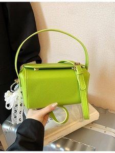 Fluorescent green box-shaped leather handbag with pearl lace charm and shoulder strap