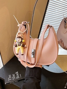 Lychee Texture PU Leather Hobo Bag For Women Casual Crossbody Dumpling Bag With Cute Doll Pendant Silver Tone Hardware
