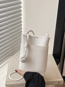 Women Simple Fashion Small PU Leather Crossbody Bag Lychee Grain Mini Bucket Phone Bag With Woven Knot Daily Storage Pouch