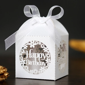 Laser Cut Happy Birthday Favor Box Hollow Out Pearlescent Paper Candy Box Ribbon Bow Party Celebration Decoration Case
