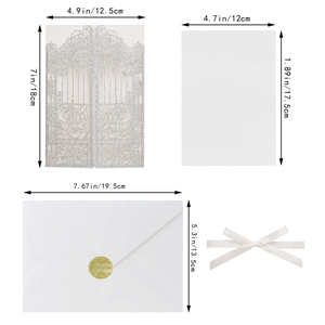 Set inviti matrimonio taglio laser glitter argento con dimensioni e busta avorio