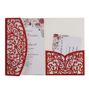 Invitations de mariage à paillettes rouges découpées au laser avec carte florale