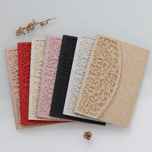 Cartes d'invitation découpées au laser avec paillettes en différentes couleurs