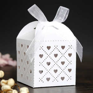 Laser Cut Heart Candy Box Pearlescent Paper Wedding Favor Gift Boxes With Ribbon For Party Chocolate Sweet Packaging