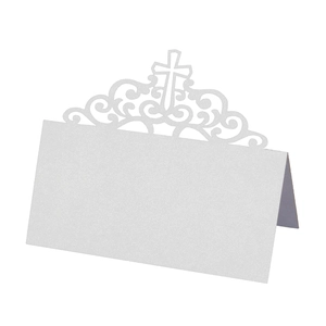 Marque-places croix en papier nacré découpé au laser pour décoration de table de mariage