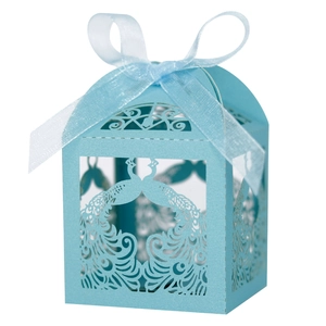 Laser Cut Peacock Candy Box Artificial Pearl Paper Hollow Out Favor Gift Box With Ribbon For Wedding Party Decoration
