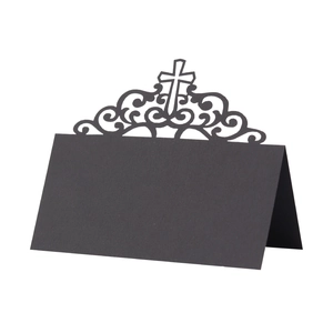 Marque-place découpé au laser avec croix noire pour mariages et fêtes religieuses