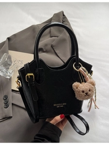 Borsa a Tracolla Secchiello Vintage da Donna in Pelle PU con Ciondolo a Orsetto Elegante Borsa a Spalla Moda Urbana
