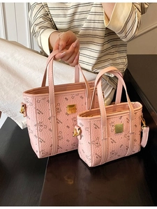 Pink luxury tote bag set with cute cartoon bear print and stylish gold metal hardware