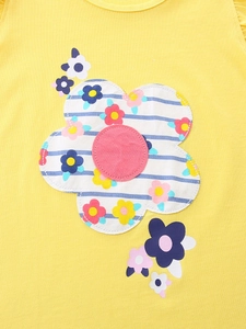 Geel T-shirt set voor meisjes met groot gestreept bloemenborduursel en bloemenprint