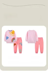 Détails avant et arrière du survêtement rose en coton pour enfant avec broderie chien