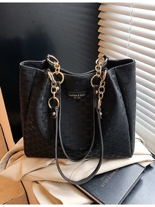 Sac Cabas Monogramme Élégant pour Femmes en Cuir PU Mode Imprimé Lettres Sac à Bandoulière Avec Chaîne Dorée Grande Capacité