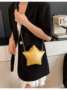 Women Unique Star Shaped Acrylic Crossbody Bag Trendy Gold Chain Shoulder Bag For Party Evening Fashion Handbag Star Pouch