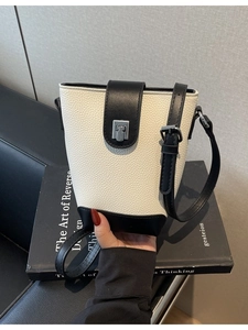 Minimalist High-end PU Leather Bucket Bag For Women Niche Design Litchi Texture Commuter Shoulder Crossbody Bag Fashion Purse