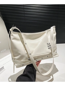 Women's Glossy PU Moto Style Shoulder Bag With Metal Eyelets Rivets Zippers Y2K Punk Crossbody Bag Street Daily Fashion