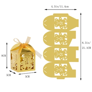 Dimensioni dettagliate della scatola di caramelle orso dorato con nastro regalo