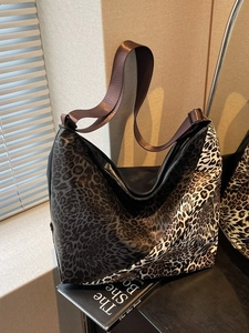 Women Leopard Print Large Capacity Tote Bag Casual Patchwork Hobo Crossbody Shoulder Bag PU Leather Commuting School Bag
