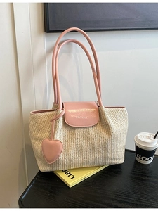 Large Capacity Women Straw Woven Tote Bag With Heart Pendant Summer Vacation Beach Shoulder Bag Magnetic Buckle Closure