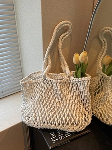 Chic hollow out crochet tote bag with inner pouch for summer beach vacations