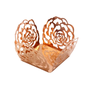 Laser-cut rose hollow candy box with rose gold mirror finish for wedding party favor