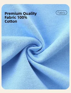 Vue macro de la texture du tissu en maille 100% coton bleu ciel doux pour robe fille