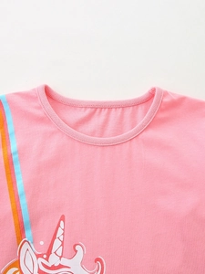 T-shirt rose pour fille avec imprimé licorne arc-en-ciel et col rond côtelé