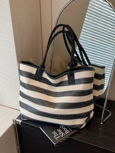 Sac fourre-tout tissé à rayures avec anses en cuir noir pour voyage et shopping
