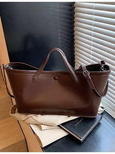 Large Capacity PU Leather Tote Bag For Women Minimalist Commuting Shoulder Bag With Top Handle And Adjustable Strap Bucket Bag