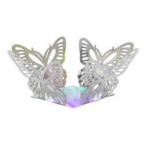 Décoration papillon en dentelle découpée au laser argenté avec reflets irisés pour mariage