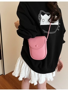 Petit sac bandoulière rose pour téléphone en cuir texturé avec rabat à pression