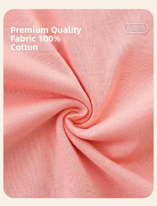 Détail macro du tissu en tricot rose 100% coton montrant une texture douce et fine