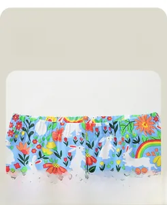 Détail de la taille élastique du legging pour fille avec motifs de lapins et fleurs