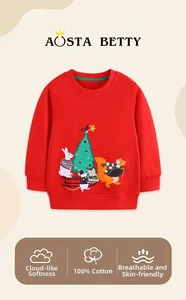 Détail d'un sweat rouge 100% coton pour enfant avec broderie festive de Noël