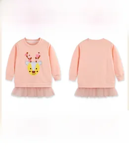 Détails du sweat de Noël rose avec motif renne et ourlet en tulle pour fillettes