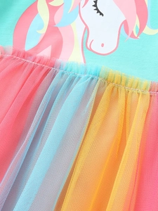 Robe princesse licorne pour filles avec haut en tricot bleu et jupe en tulle arc-en-ciel